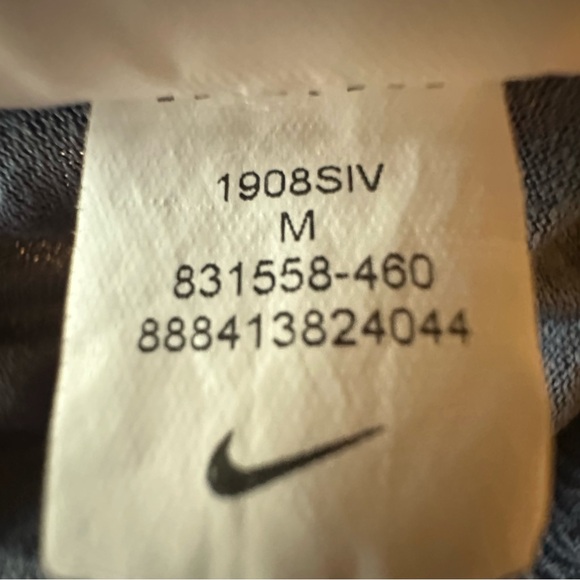 Nike Women's Tempo Short Obsidian Heather Blue Size Medium - Picture 7 of 7